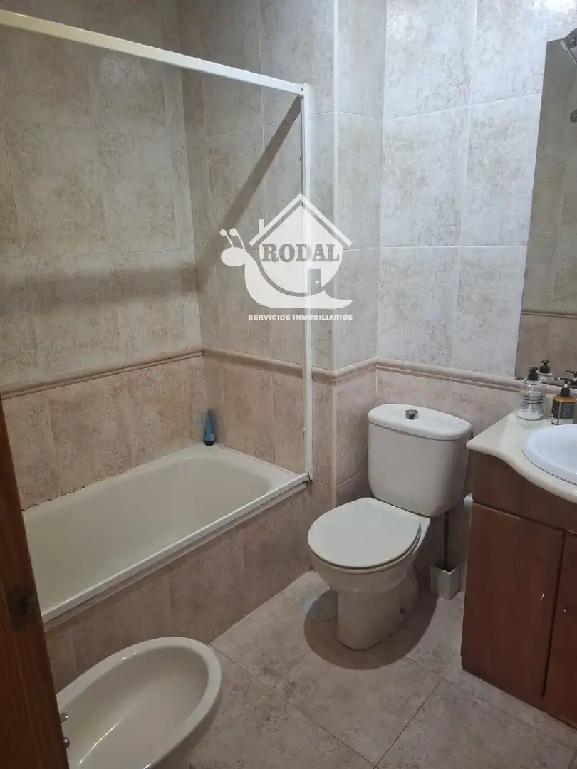 Baño de Piso en venta en Huércal de Almería con Aire acondicionado, Calefacción y Parquet