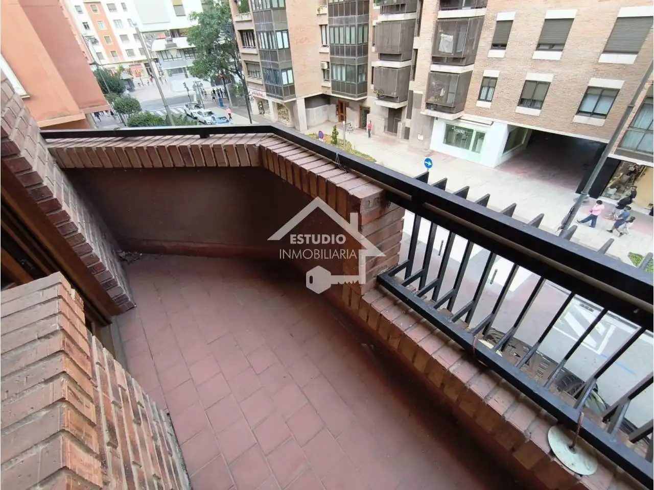 Piso con terraza en venta en Calle Belchite, imagen 4