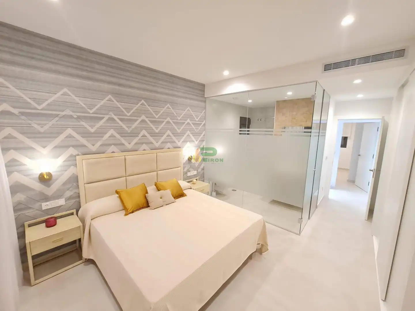 Chalet con piscina en venta en Hacienda San Julian, imagen 9