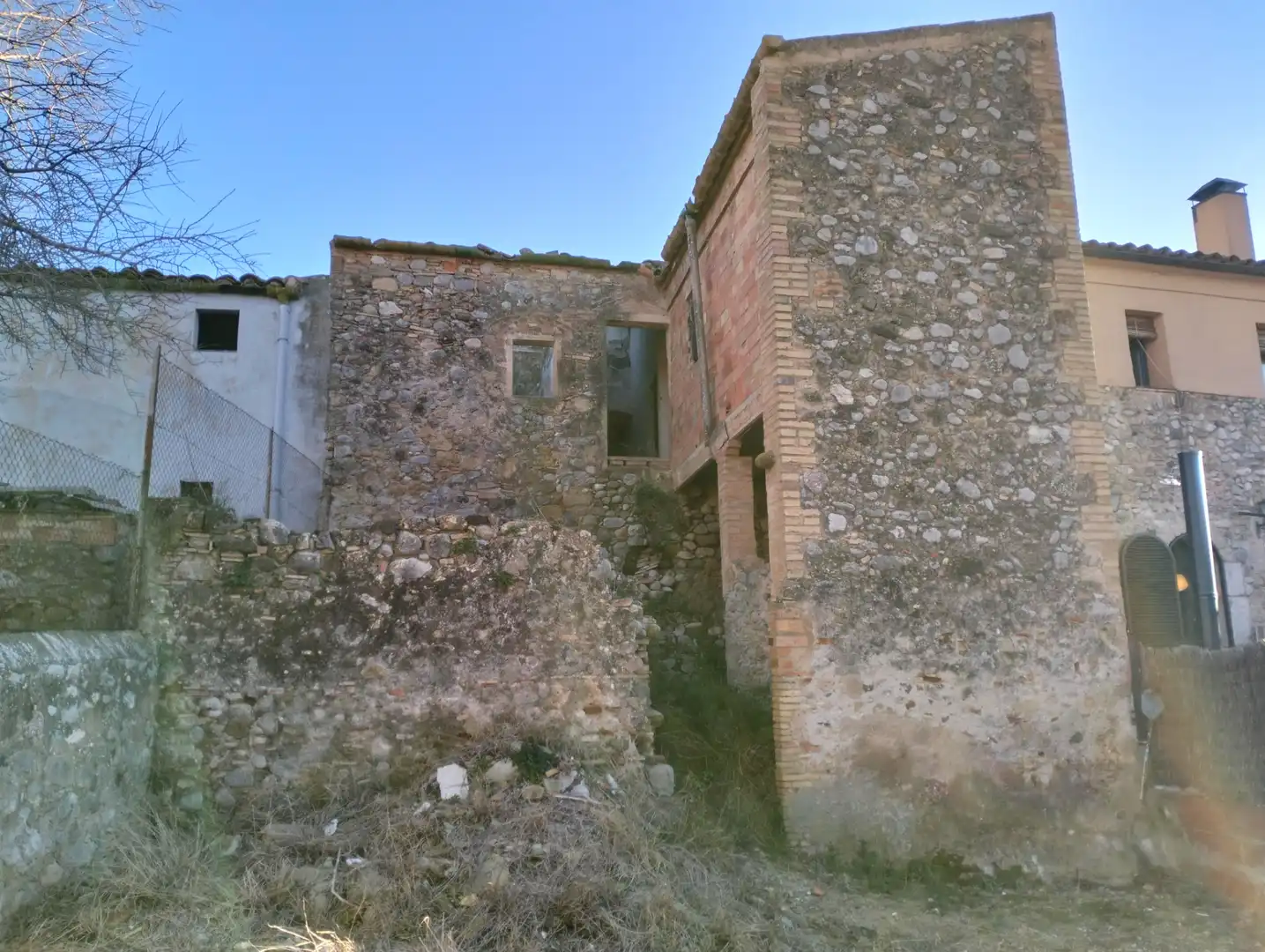 Vista exterior de Casa adosada en venta en Bàscara con Jardín privado, Terraza y Balcón
