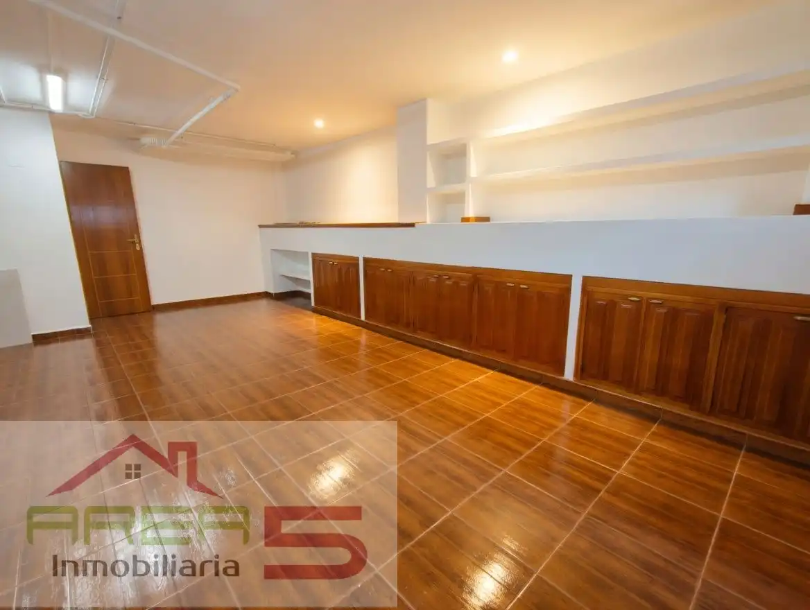 Casa adosada de lloguer en Mérida amb Aire condicionat, Calefacció i Parquet