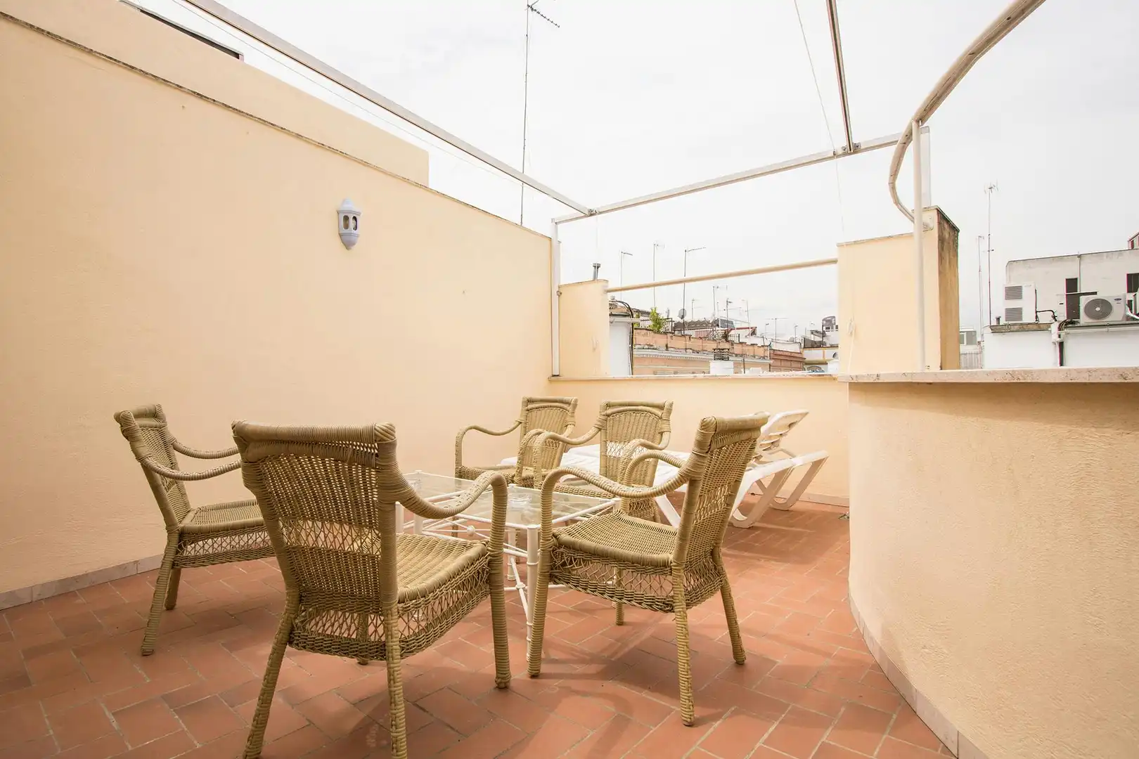 Pis amb jardí de lloguer a Casco Antiguo, imagen 3