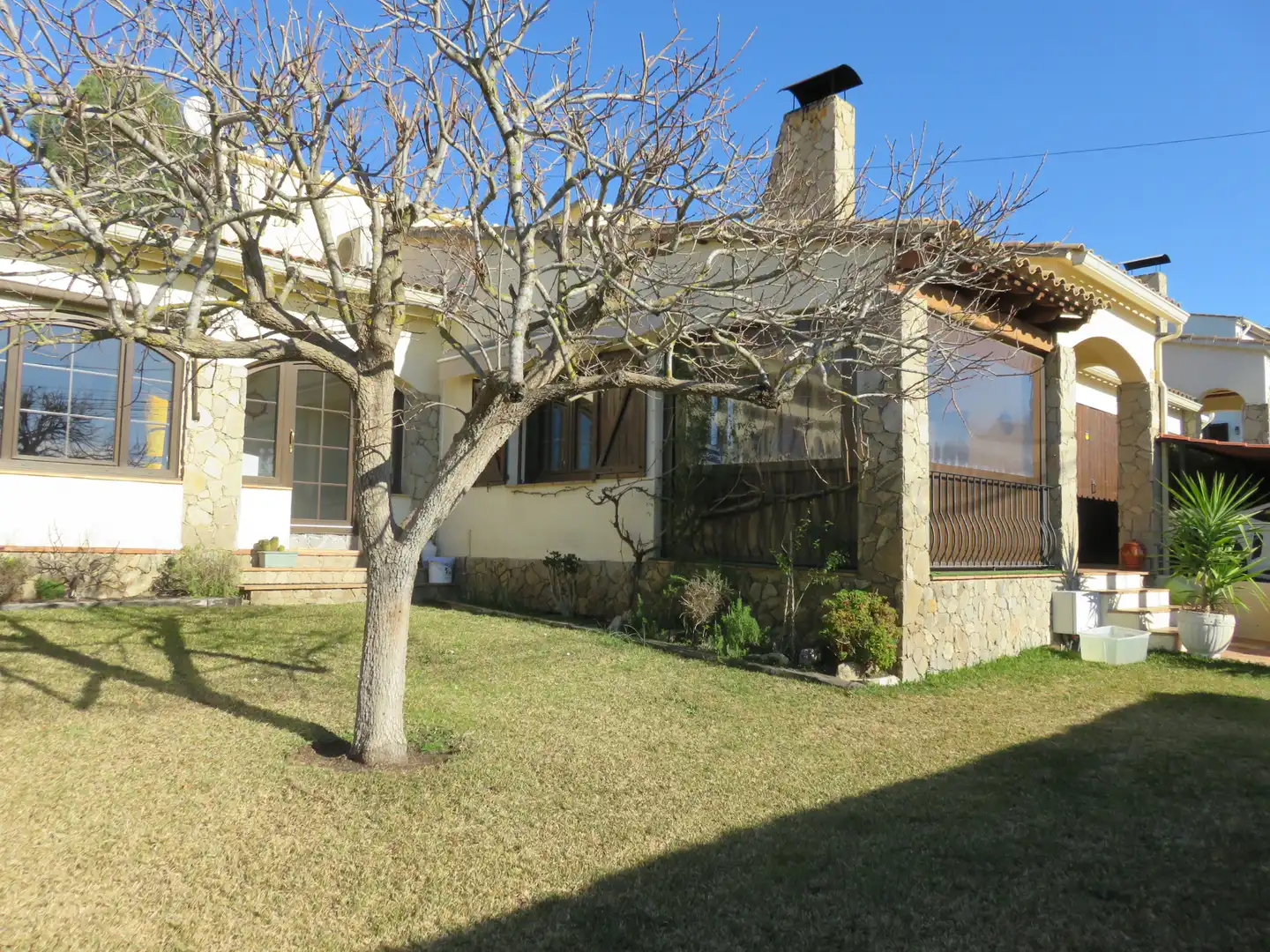 Jardín de Casa adosada en venta en L'Estartit con Aire acondicionado, Calefacción y Jardín privado
