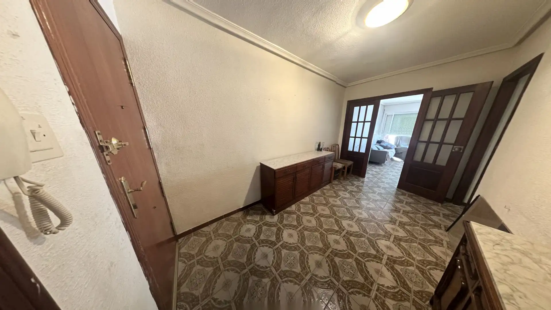 Wohnung zum Verkauf in Alicante / Alacant mit Klimaanlage, Heizung und Möbliert
