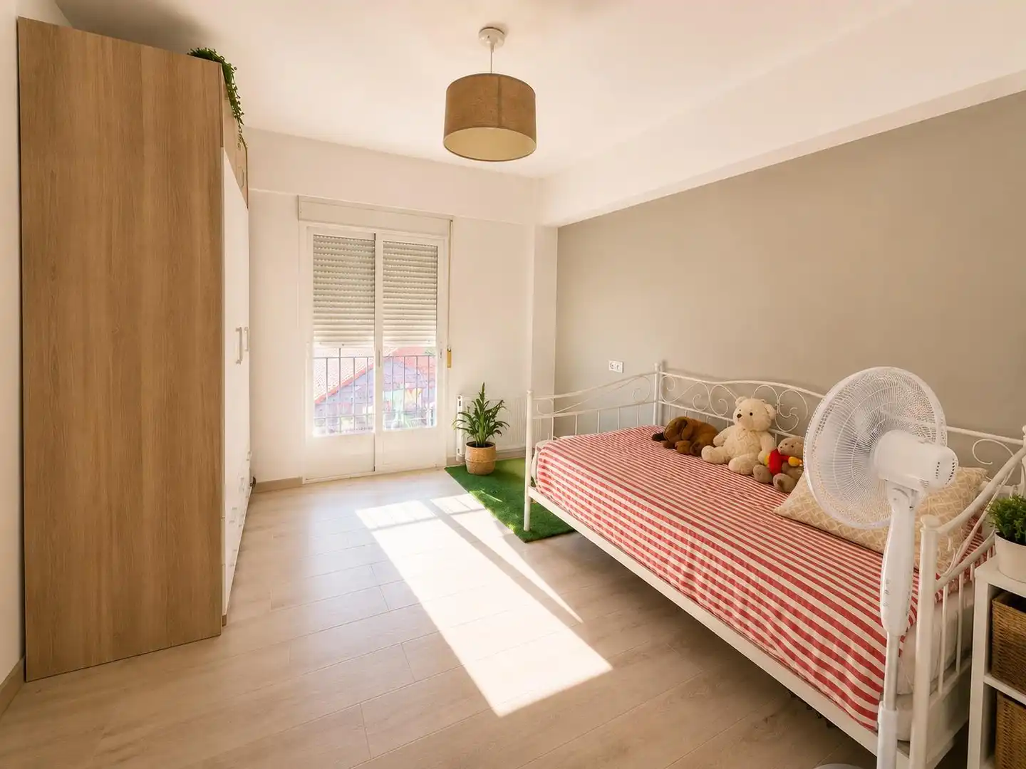 Bedroom of Flat for sale in Armilla  with Furnished