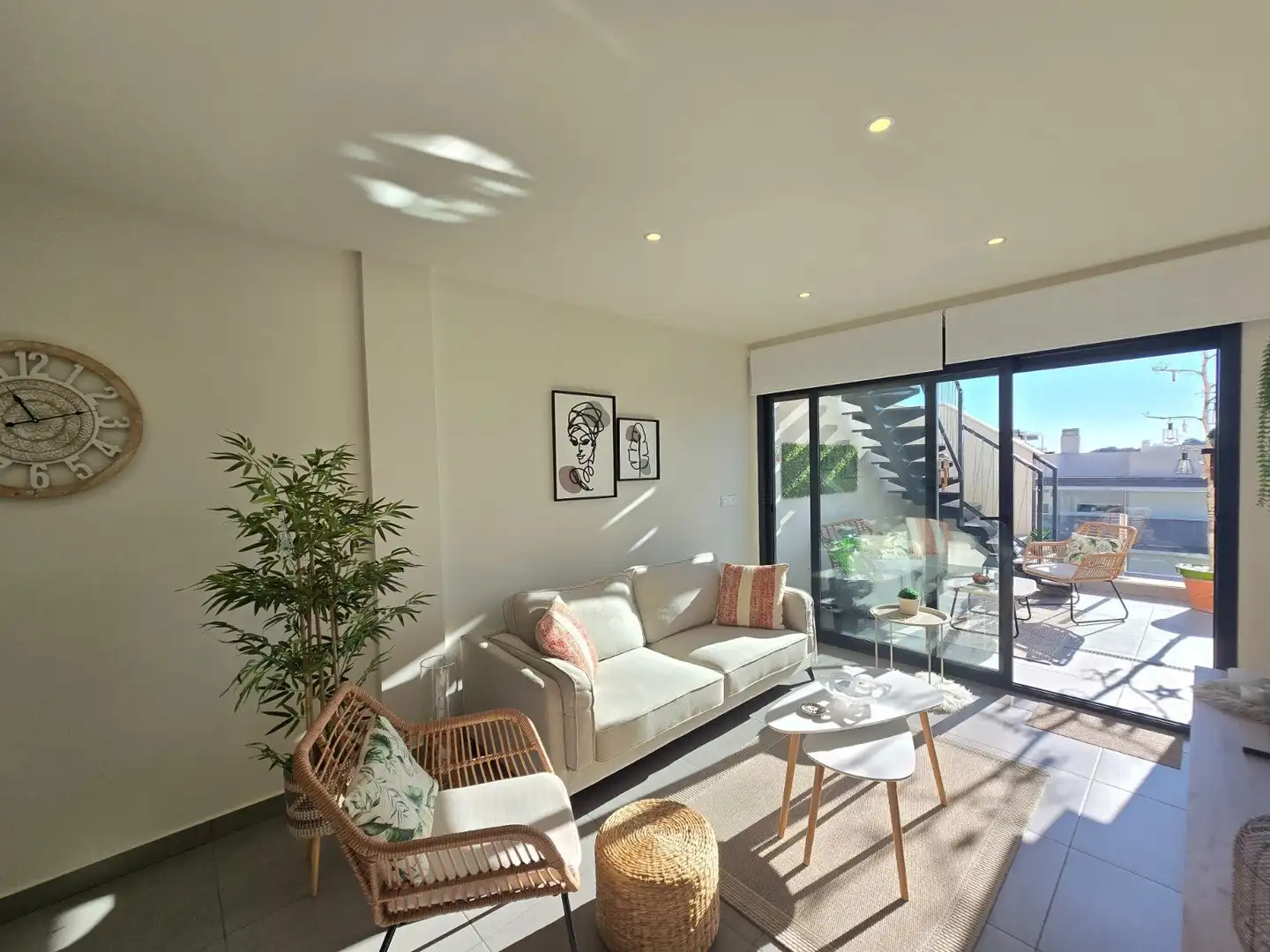 Sala d'estar de Apartament en venda en Orihuela amb Jardí privat, Terrassa i Traster
