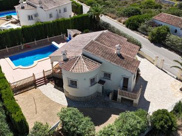 Villa mit Pool zum Verkauf in Cumbre del Sol
