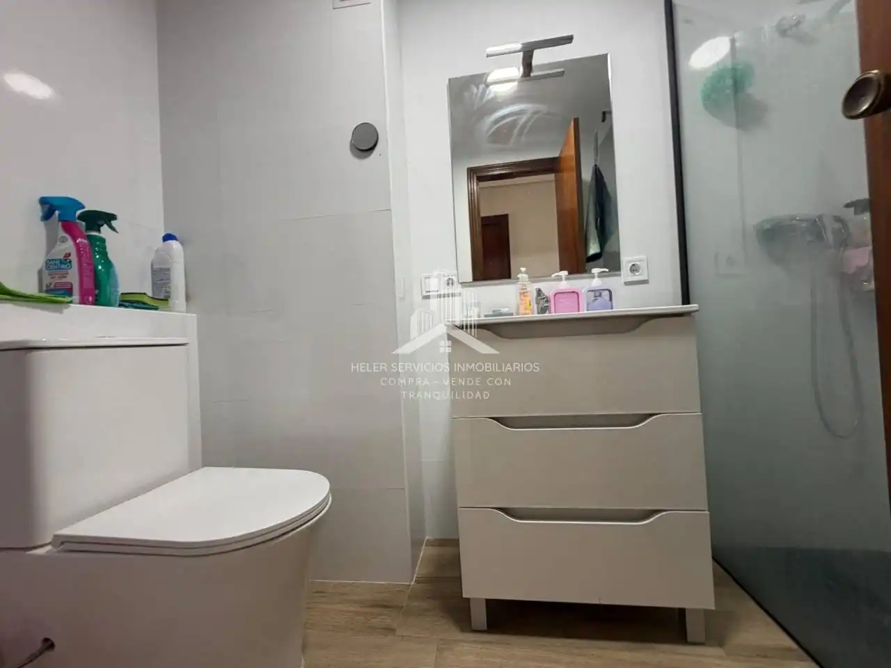 Badezimmer von Wohnung zur Miete in Castellón de la Plana / Castelló de la Plana mit Möbliert und Balkon