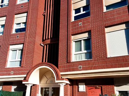 Exterior view of Flat for sale in Etxebarri  with Heating, Storage room and Balcony
