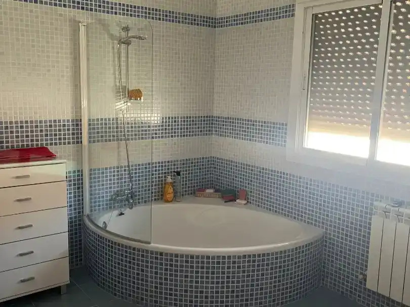 Bany de Casa adosada en venda en Poblete amb Aire condicionat i Piscina