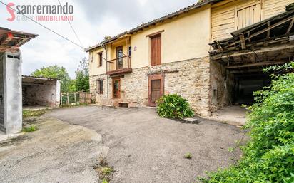 Vista exterior de Casa o xalet en venda en Santillana del Mar amb Jardí privat, Terrassa i Traster