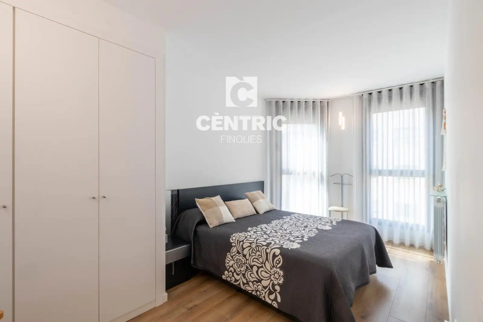 Habitación de Piso en venta en Terrassa con Aire acondicionado, Terraza y Trastero