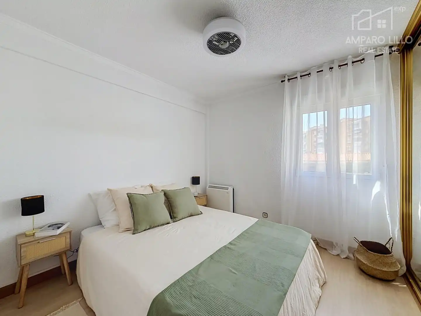 Bedroom of Flat for rent in Alcalá de Henares  with Air Conditioner, Heating and Storage room