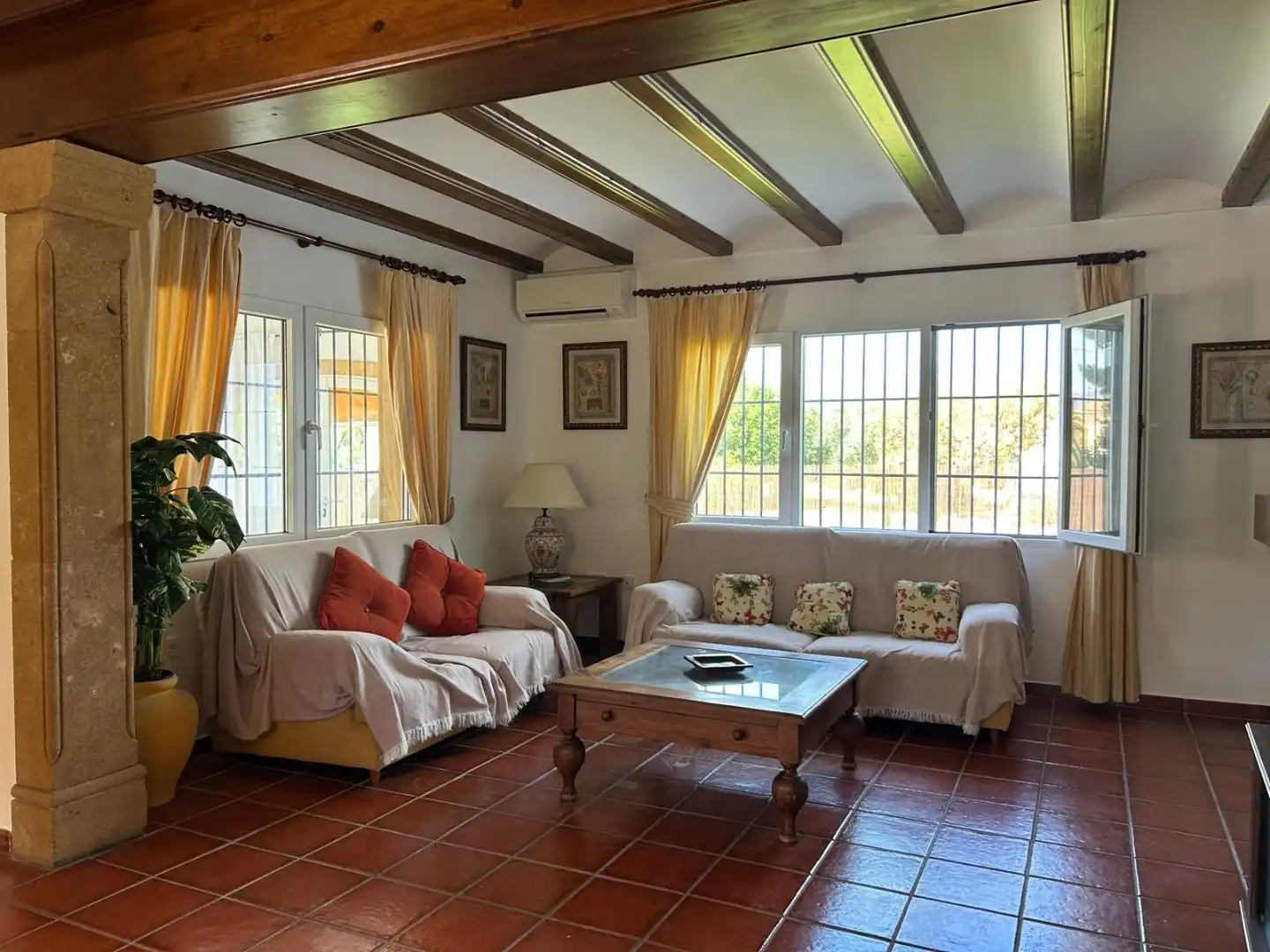 Living room of Houses for rent in Jávea / Xàbia  with Air Conditioner and Terrace