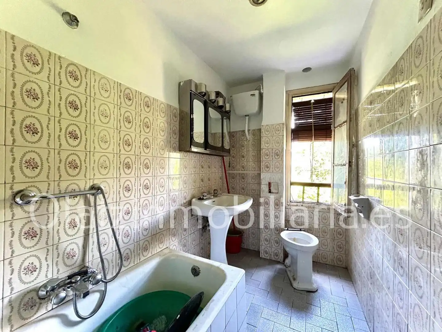 Bathroom of Houses for sale in Gordexola  with Terrace, Storage room and Balcony