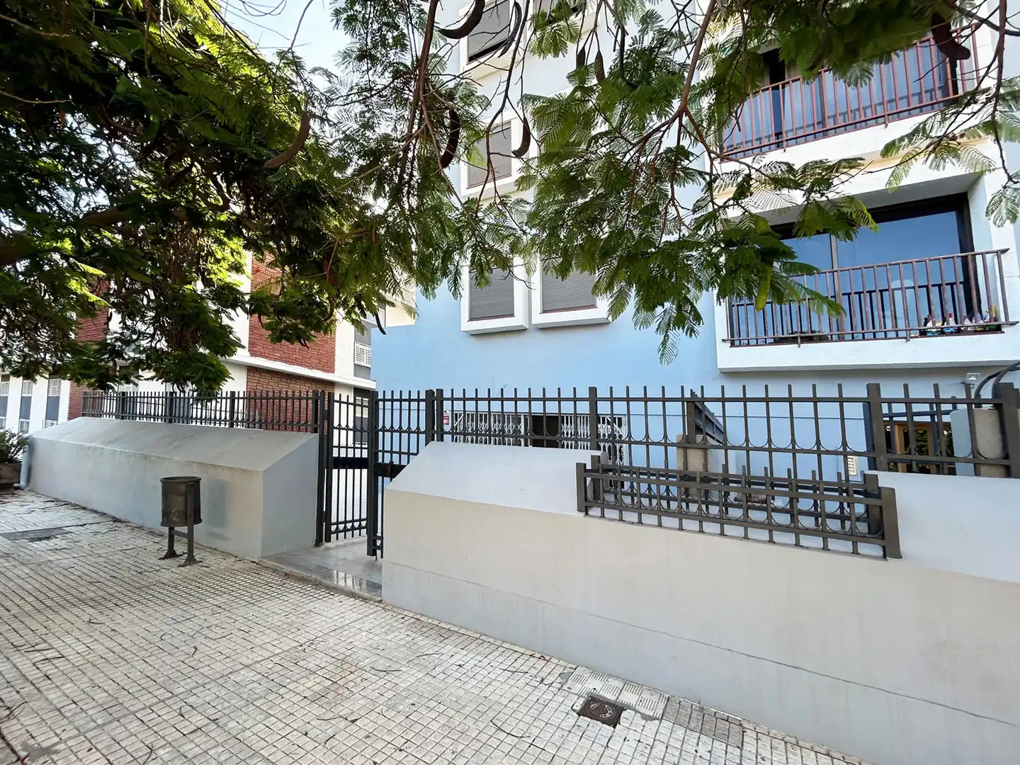 Vista exterior de Local en venta en Santa Cruz de Tenerife