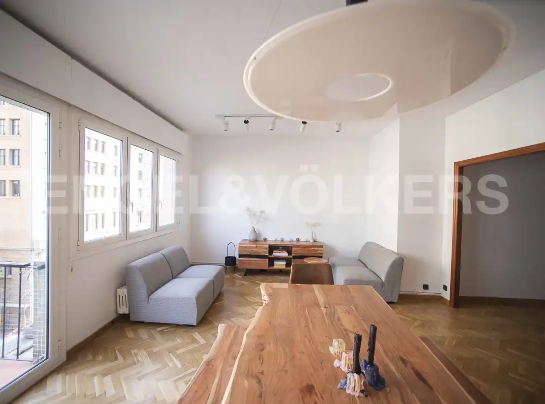 Living room of Flat for rent in Barcelona  with Air Conditioner, Heating and Parquet flooring