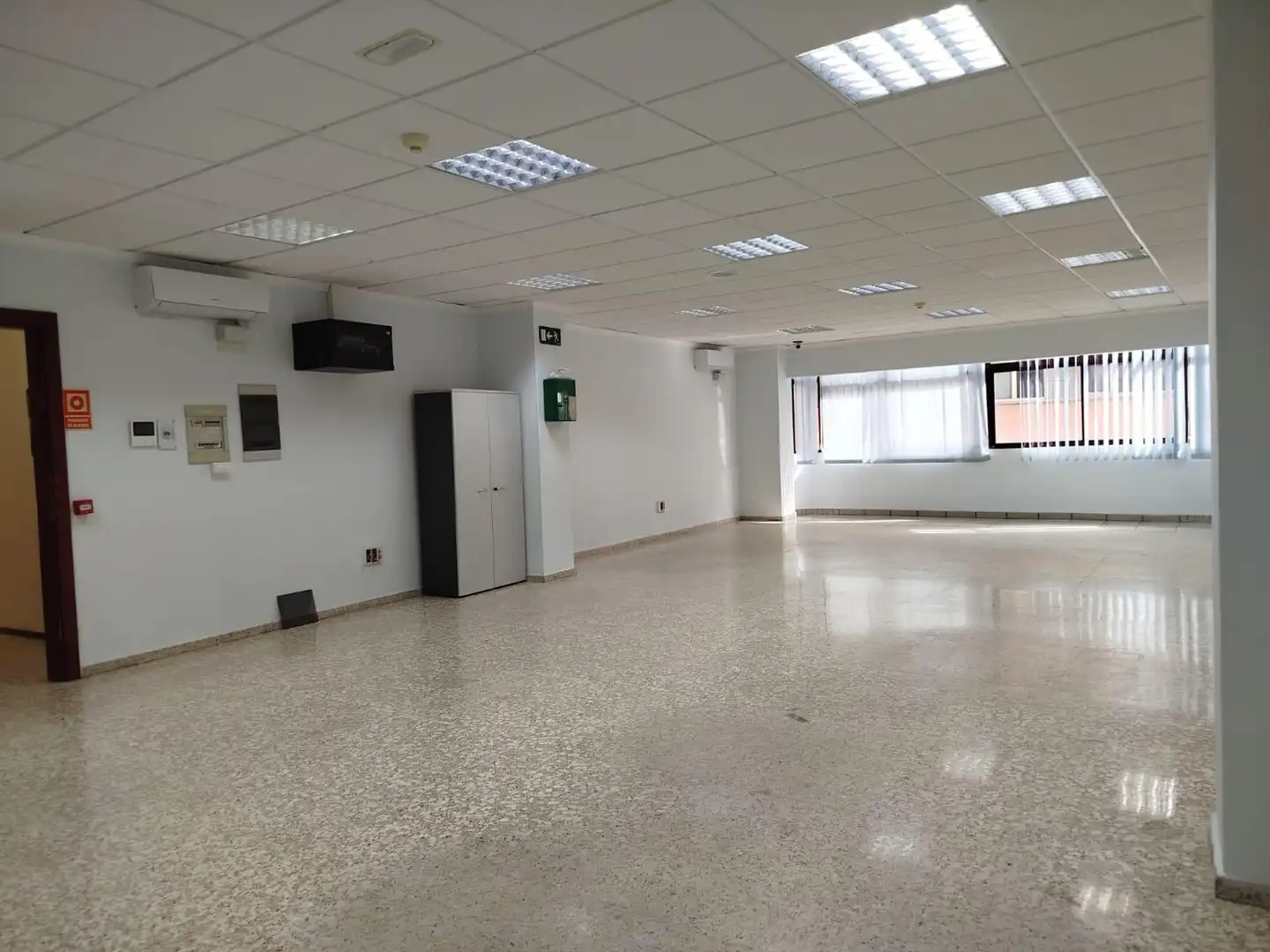 Office for rent in Las Palmas de Gran Canaria  with Air Conditioner