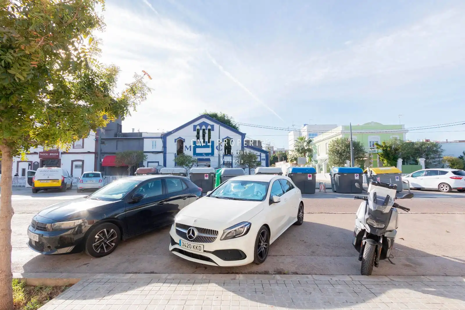 Parkplatz von Haus oder Chalet zur Miete in Valencia mit Klimaanlage, Heizung und Terrasse