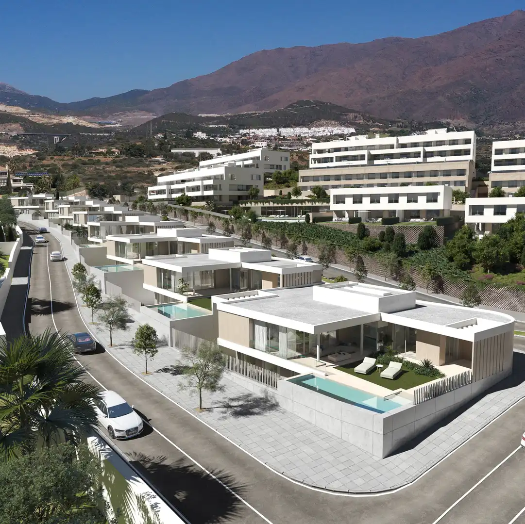 Houses for sale in Guadalobón