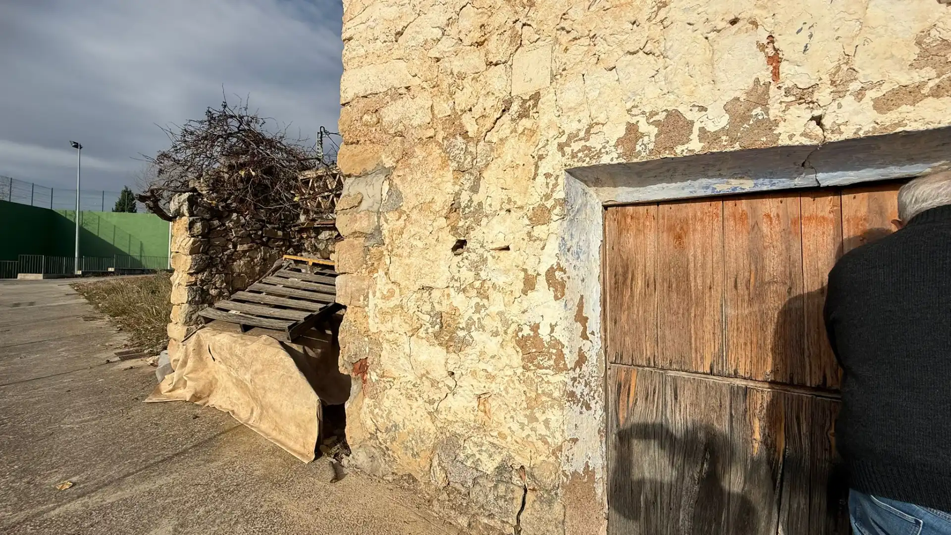 Vista exterior de Casa o xalet en venda en Zucaina amb Terrassa