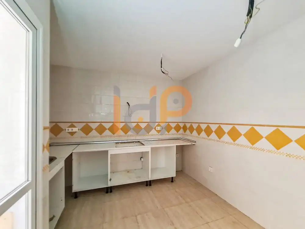 Kitchen of Flat for sale in Zurgena  with Balcony