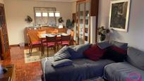 Sala d'estar de Pis en venda en León Capital  amb Calefacció i Terrassa