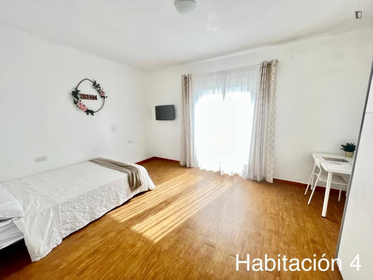 House or chalet to share in Santiponce
