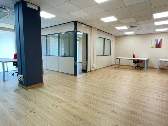 Local comercial en Venta en Barri de les Corts