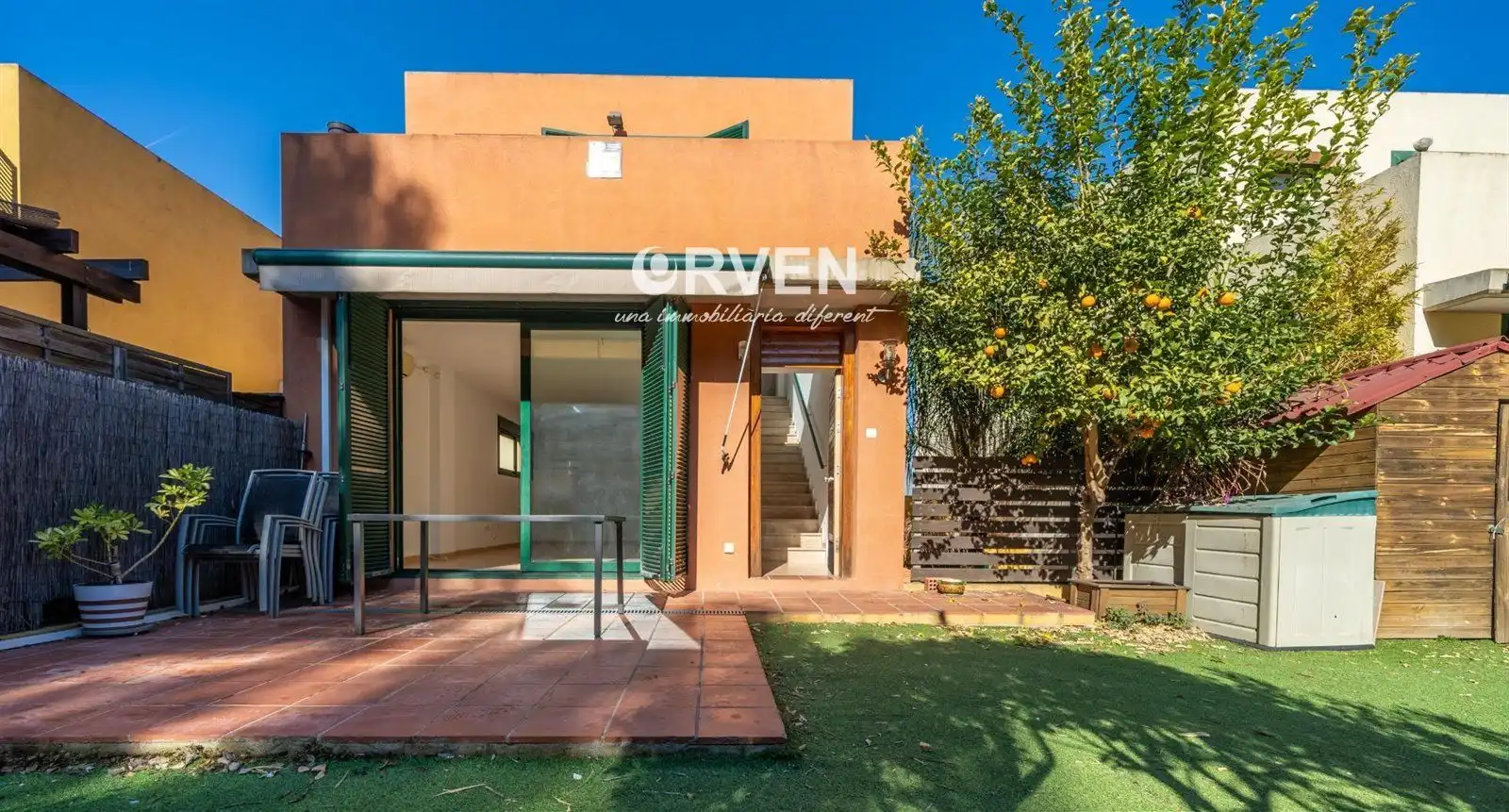 Garten von Einfamilien-Reihenhaus zum Verkauf in  Tarragona Capital mit Klimaanlage, Heizung und Schwimmbad