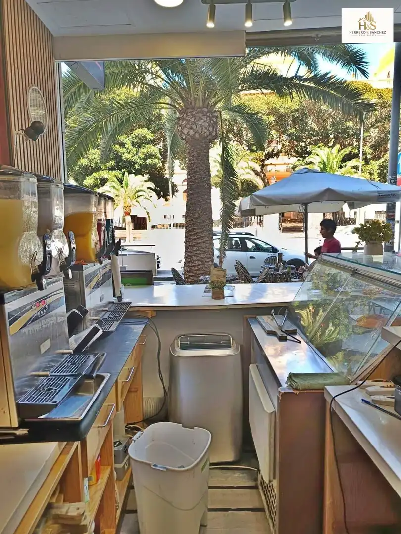 Local comercial de lloguer a Avenida de la Estación, imagen 4