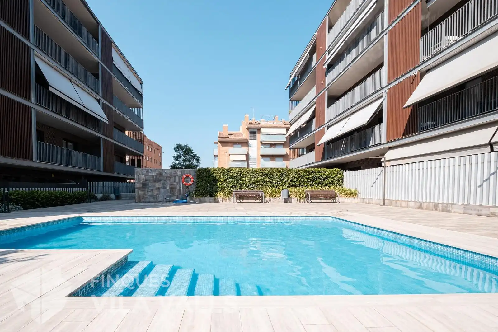 Piscina de Pis en venda en Ripollet amb Aire condicionat, Calefacció i Terrassa
