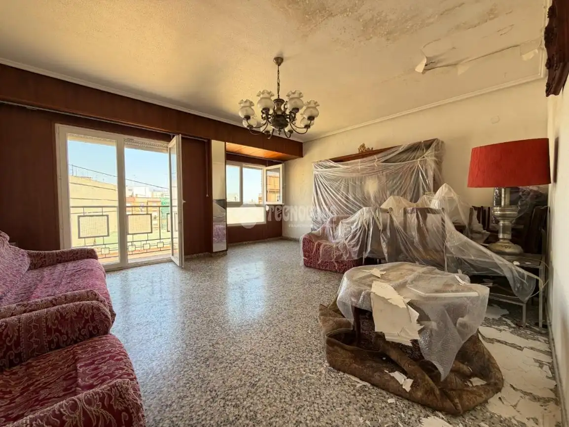 Sala de estar de Piso en venta en Xirivella con Balcón