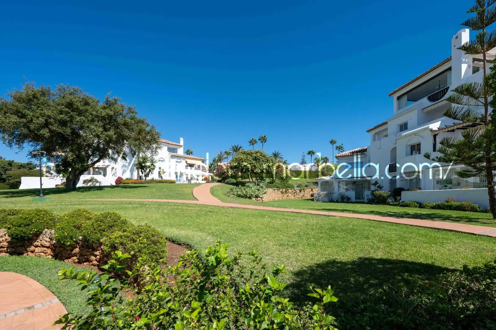 Garden of Apartments for sale in Marbella  with Air Conditioner, Terrace and Furnished