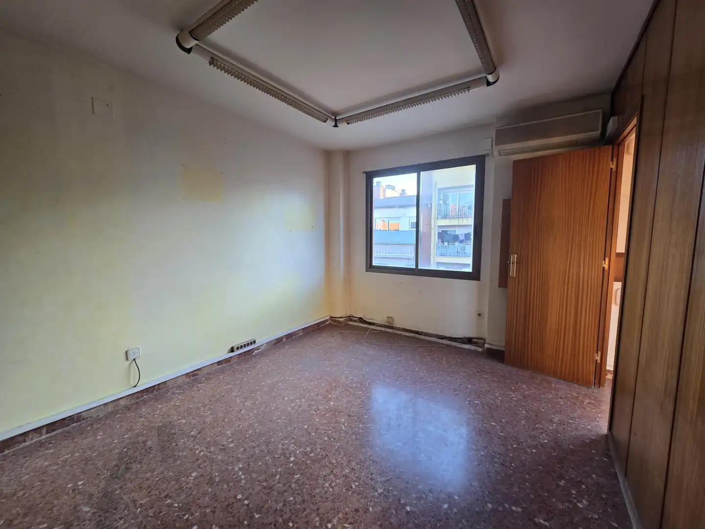 Office space with lift for sale in Carrer de Sant Roc, imagen 9