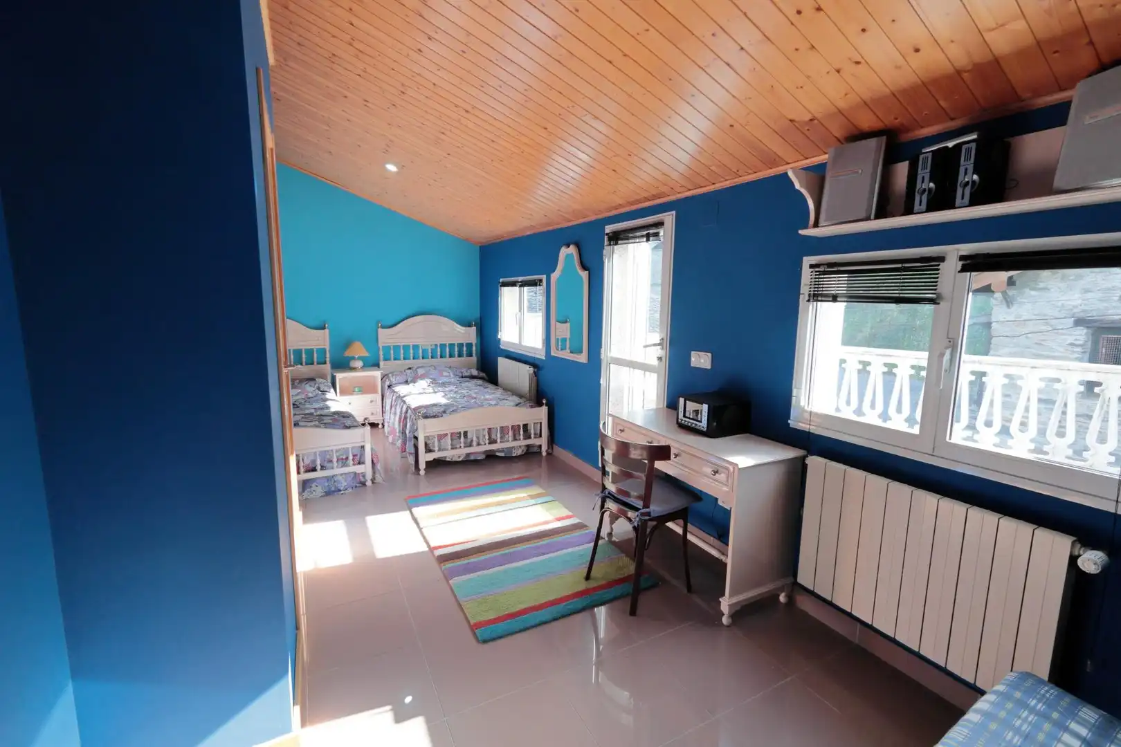 Habitación de Casa adosada en venta en Vega de Espinareda con Calefacción