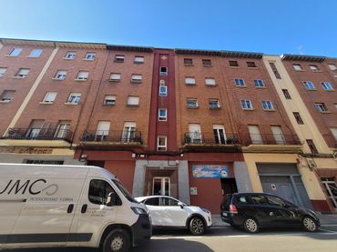 Mixte résidentiel à vendre à Escuelas Pías