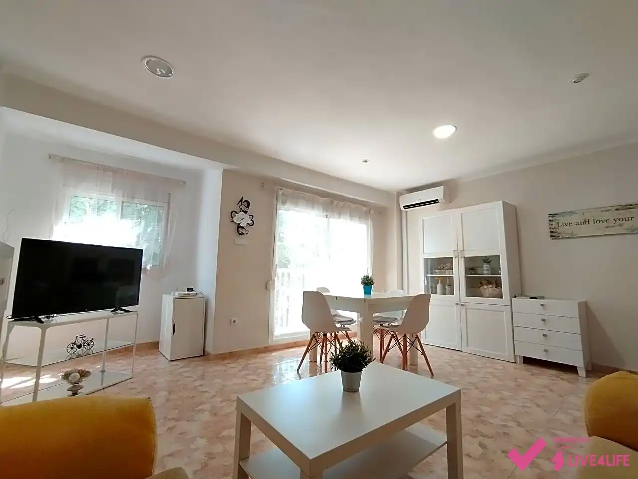 Flat for rent in De Cavite, La Malva-rosa