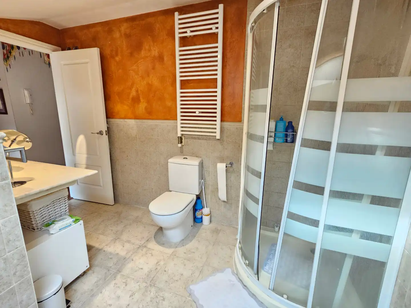 Baño de Ático en venta en Sabadell con Aire acondicionado, Calefacción y Parquet