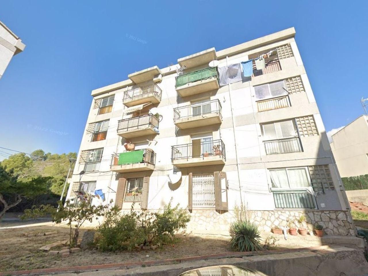 Vista exterior de Pis en venda en Calafell amb Terrassa i Balcó