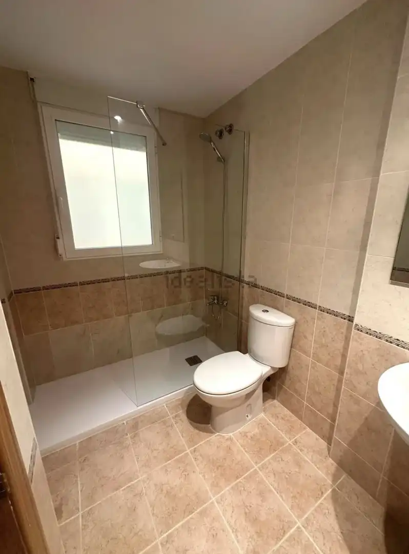 Bathroom of Flat for rent in Campolivar