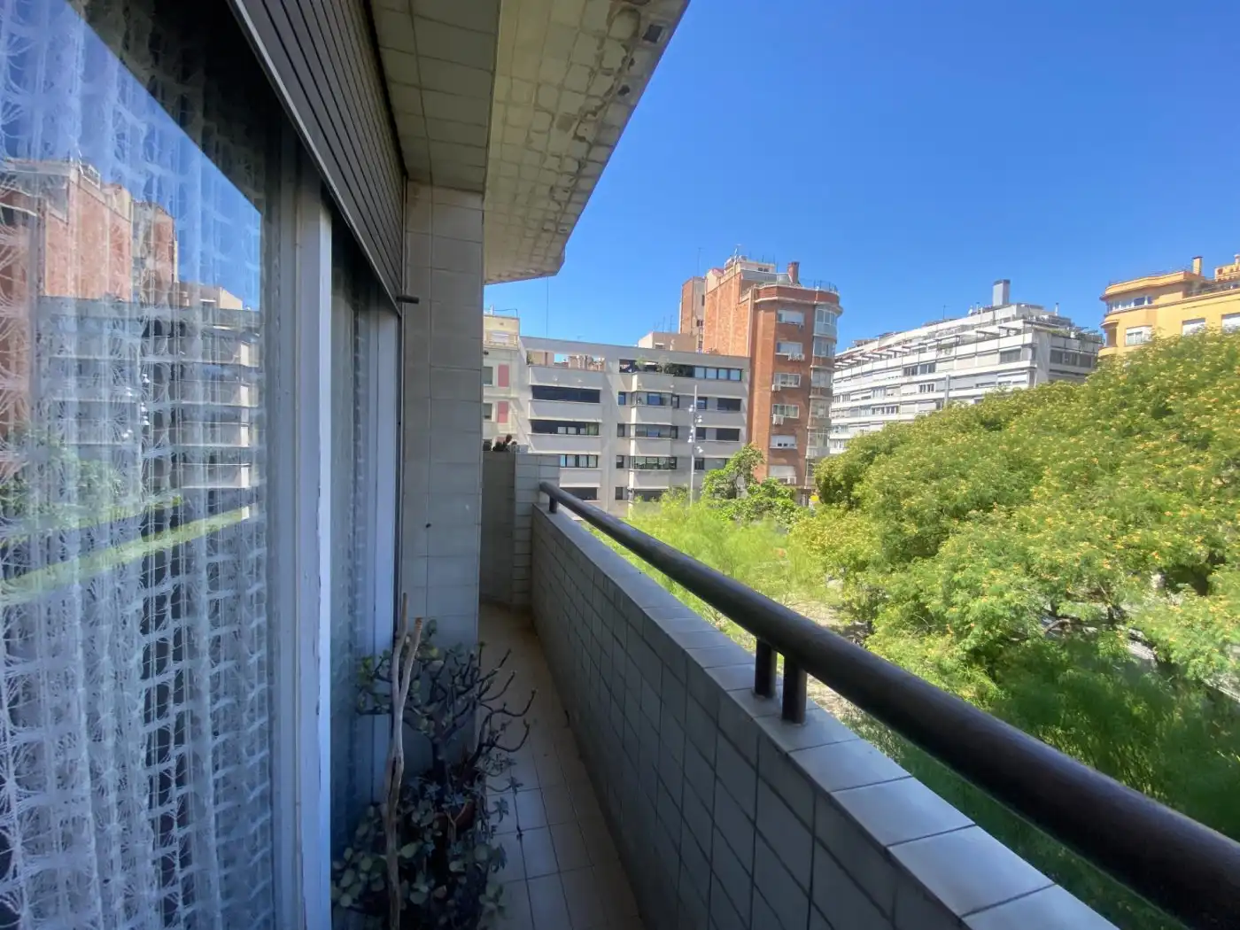 Terrassa de Pis en venda en Barcelona amb Aire condicionat, Parquet i Balcó