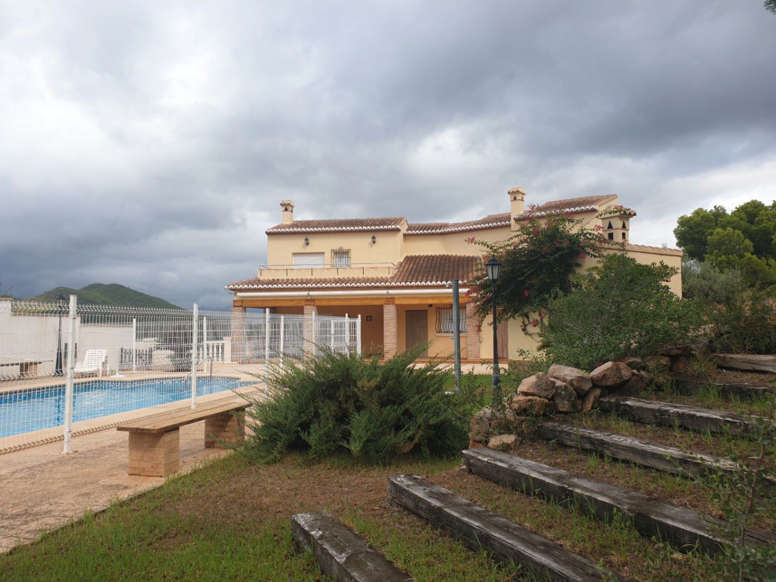 Exterior view of House or chalet for sale in Ador  with Heating, Private garden and Terrace