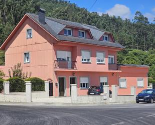 Vista exterior de Casa o xalet en venda en Boiro amb Terrassa i Balcó