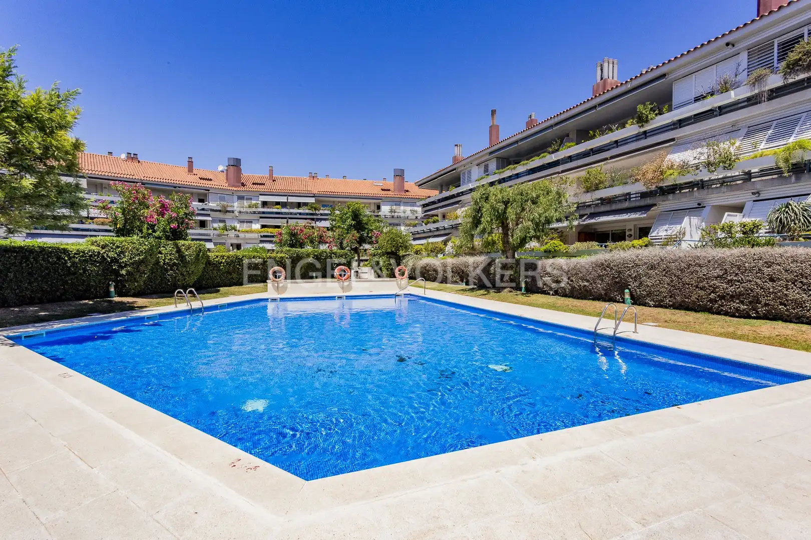 Vista exterior de Pis de lloguer en Sitges amb Aire condicionat, Calefacció i Terrassa