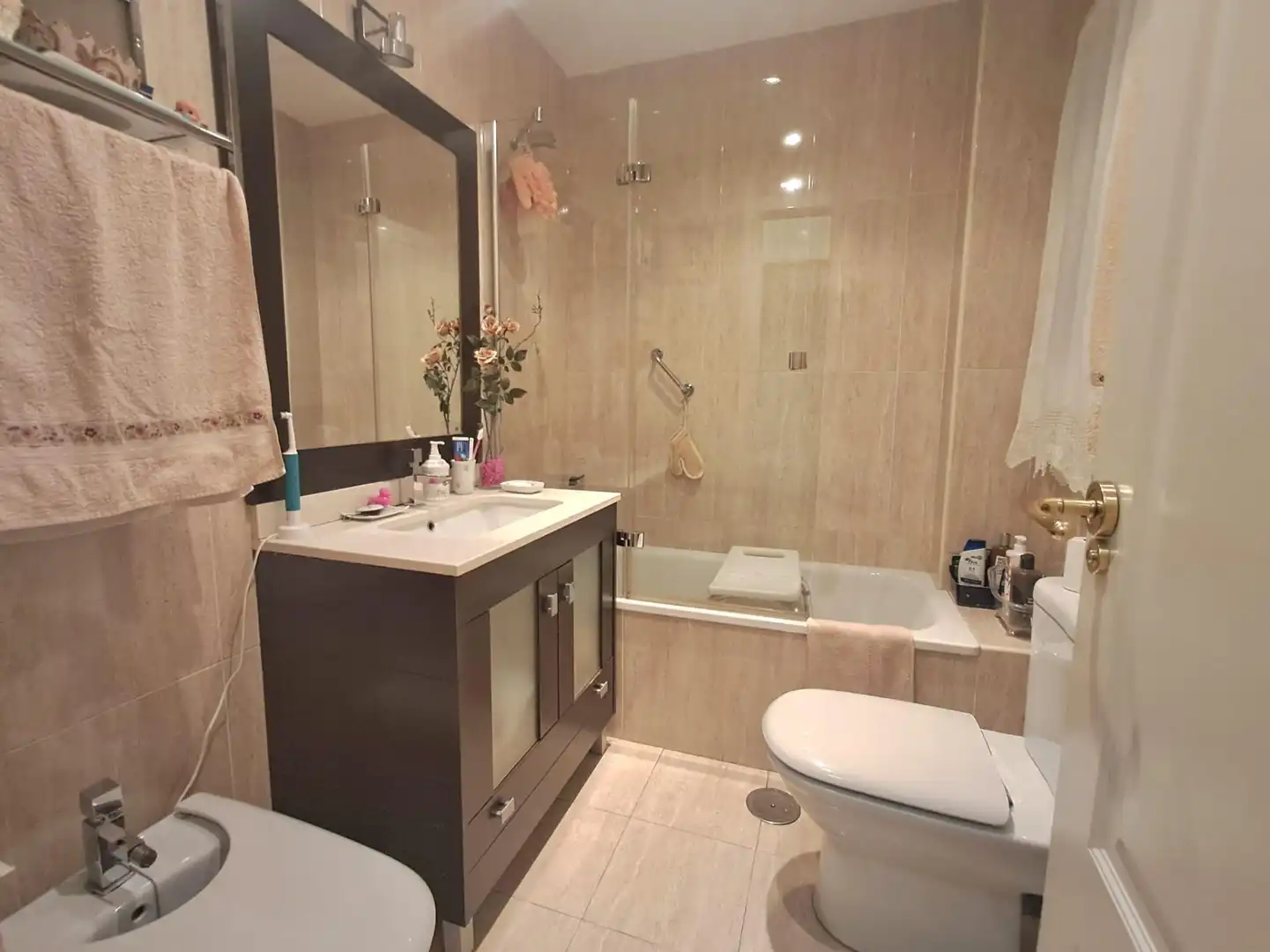 Baño de Piso en venta en Madrid con Aire acondicionado, Terraza y Trastero
