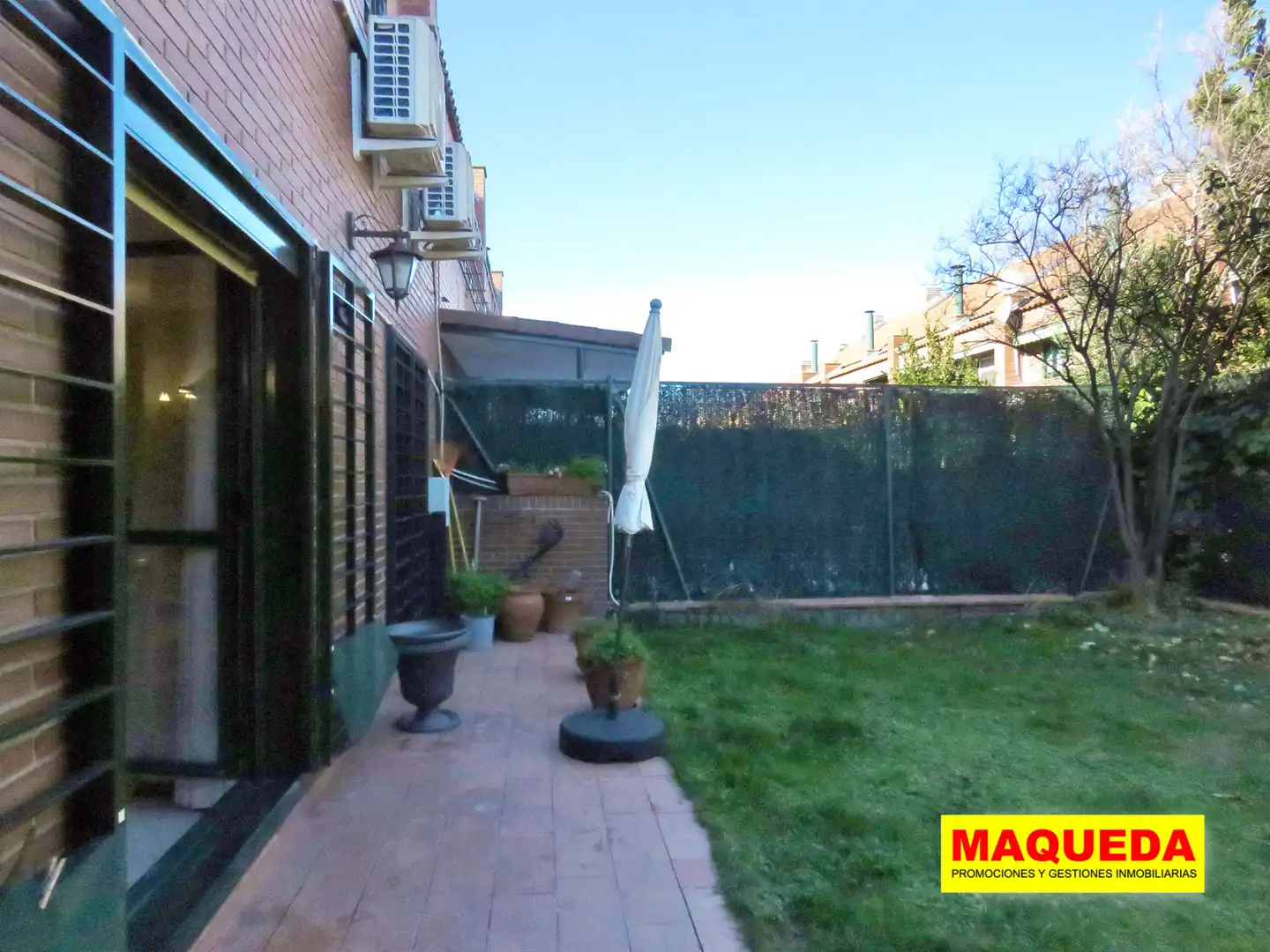Jardí de Casa adosada en venda en Alcorcón amb Aire condicionat, Calefacció i Jardí privat