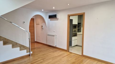 Duplex en venta en Parque Manuel Barquin, 2 dormitorios.
