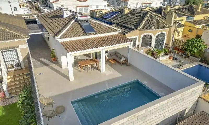 Villa con terrazza in vendita a Calle Strauss, imagen 4