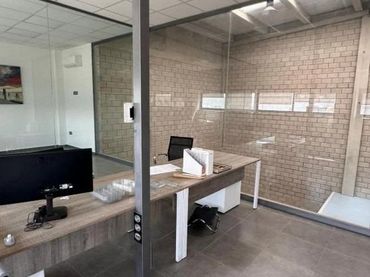 Industrial building to rent in Picassent